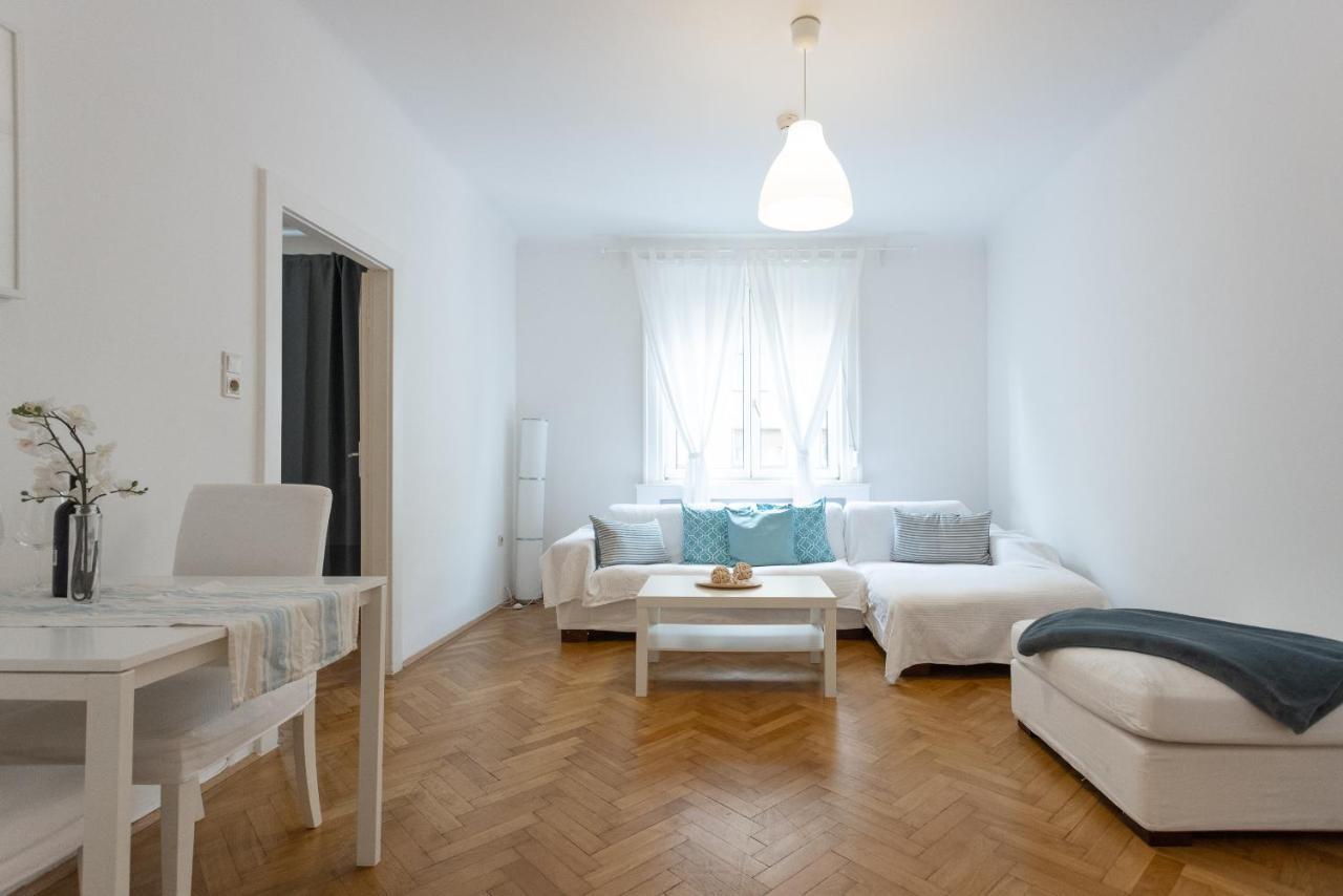 City Center Operastreet Apartment "Italy" Bécs Kültér fotó